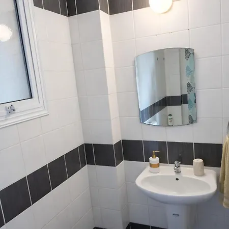 2 People Sea View Garden Pool * Trimitusa