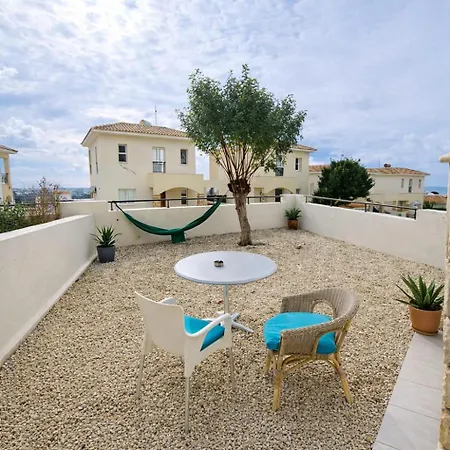 2 People Sea View Garden Pool Tremithousa