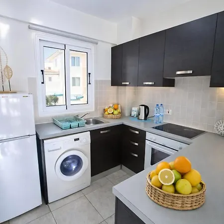 2 People Sea View Garden Pool Tremithousa