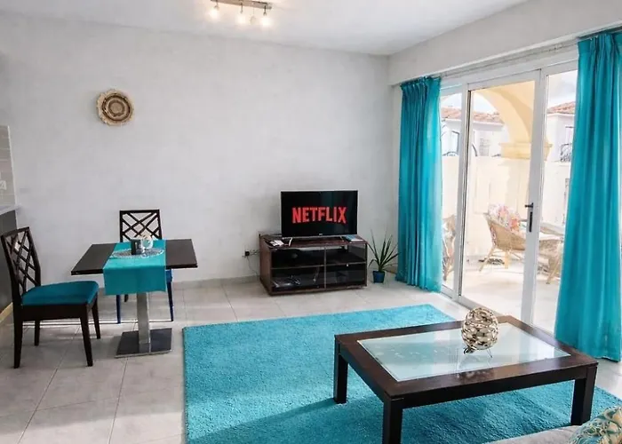 2 People Sea View Garden Pool