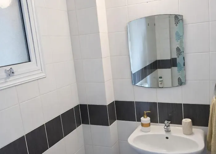 2 People Sea View Garden Pool * Trimitusa