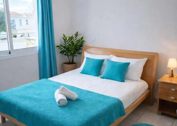 2 People Sea View Garden Pool Lägenhet *