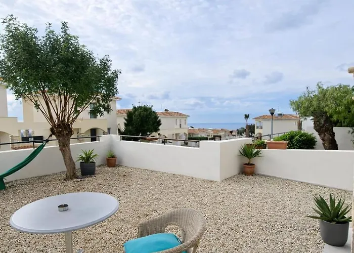 2 People Sea View Garden Pool Apartament *